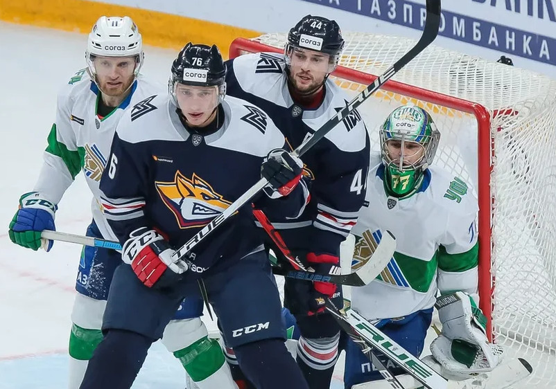 Magnitogorsk Metallurg lost to Salavat Yulaev with a score of 1:4, failing to cope with the legionnaires of the Ufa team.